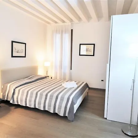 Stylish 100 Meters From San Marco Square *